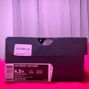 Nike Air Force 1 LV8 3 GS Black / Aloe Verde – Size 4.5Y – Gently Worn